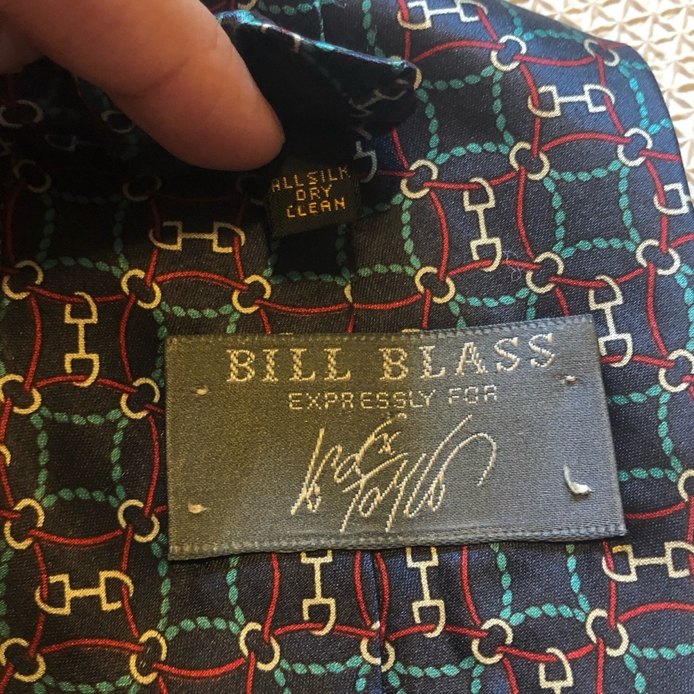 Bill Blass for Lord & Taylor silk tie - Picture 2 of 5